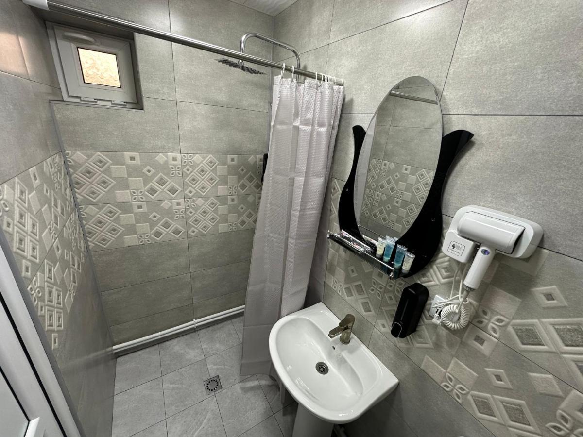 Hotel Elit Ninotsminda 외부 사진